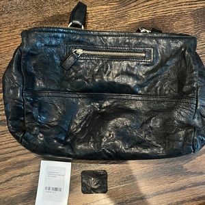 GIVENCHY Medium Pandora shoulder bag 
$1,965.00